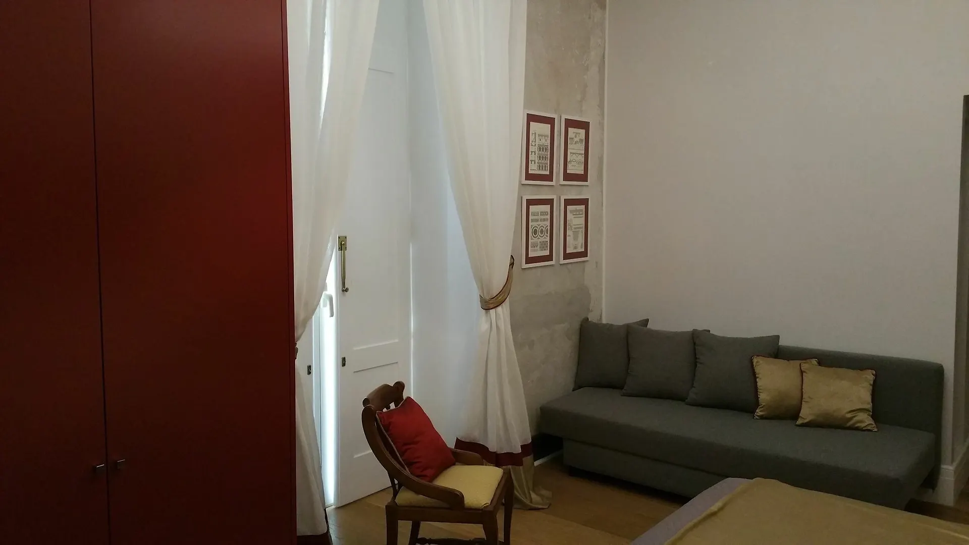 La Dimora Dei Reali Apartment Naples